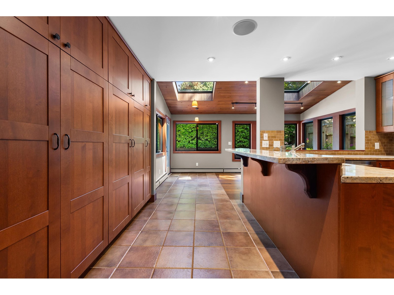 2314 124 Street, Surrey, British Columbia  V4A 3M8 - Photo 6 - R3030231