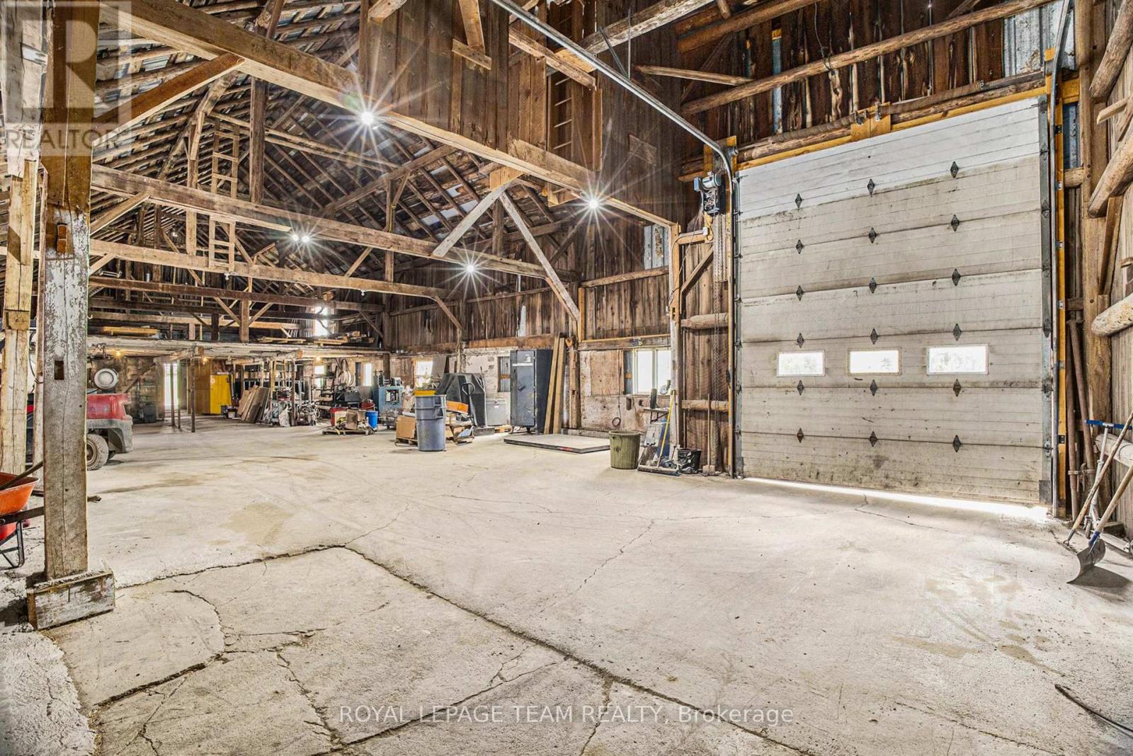 7904 Bank Street S, Ottawa, Ontario K0A 2P0 - Photo 10 - X12304091