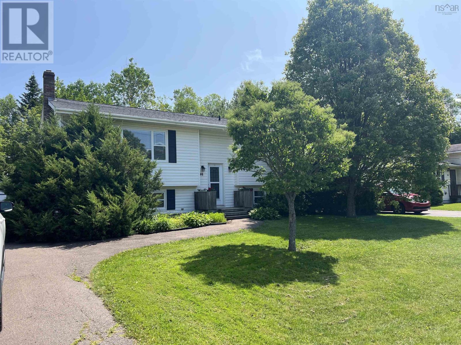 Property at 98 Oakwood Drive image 1