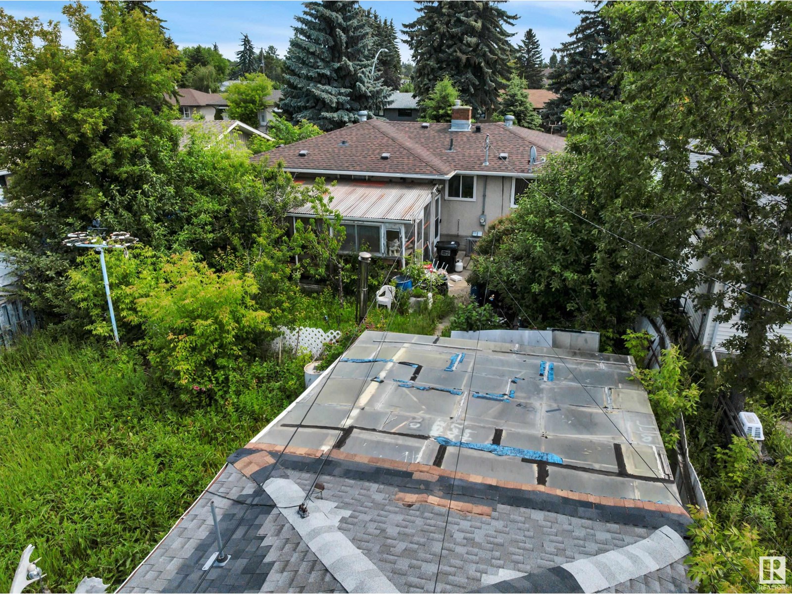 Property at 10912 155 ST NW image 4