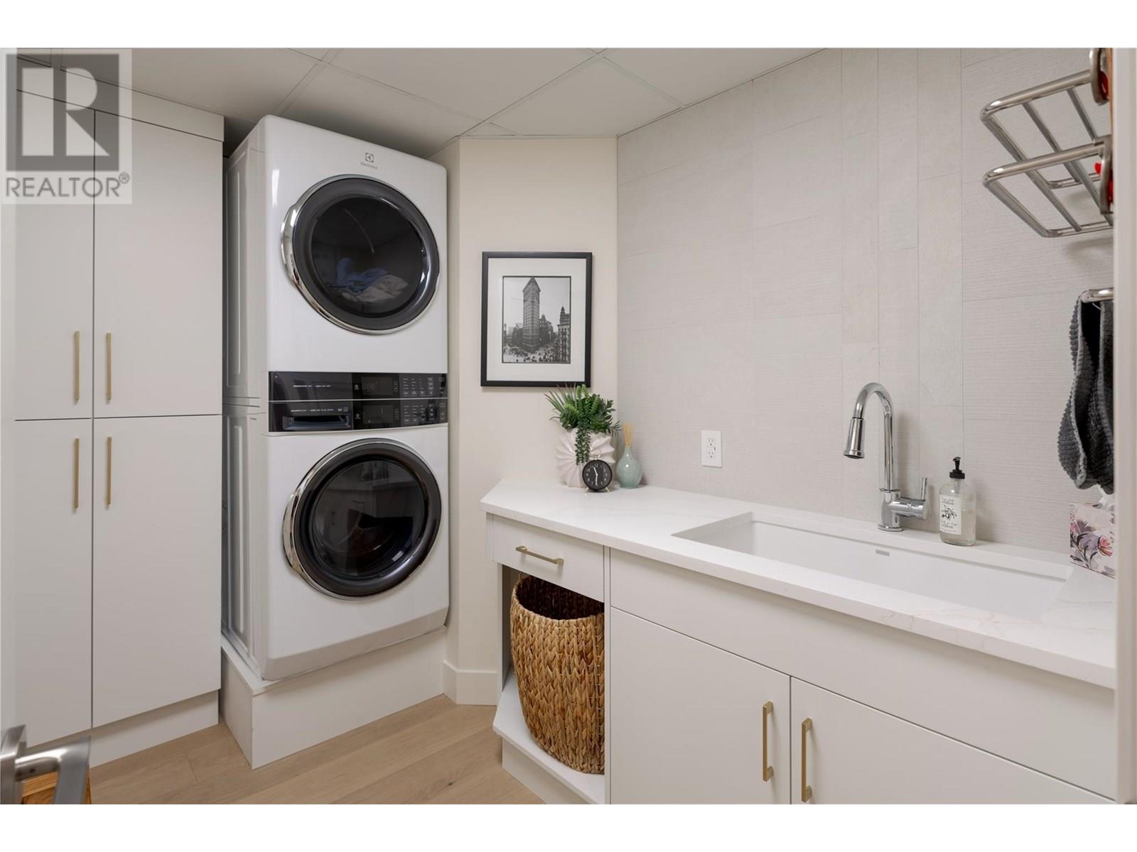 2901 Abbott Street Unit# 201 Kelowna Photo 28 2901 Abbott Street Unit# 201 Kelowna Photo 28