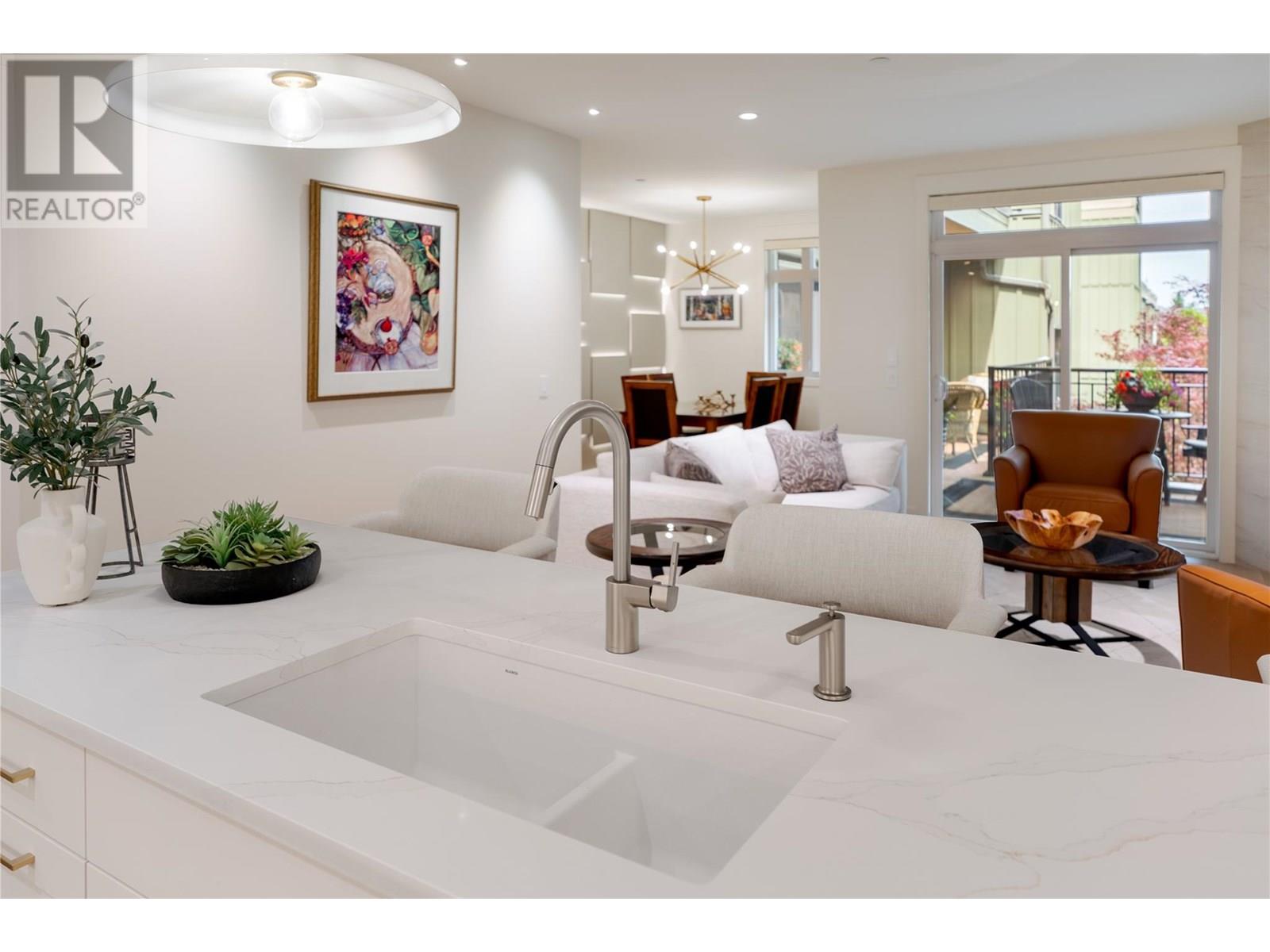 2901 Abbott Street Unit# 201 Kelowna Photo 8 2901 Abbott Street Unit# 201 Kelowna Photo 8