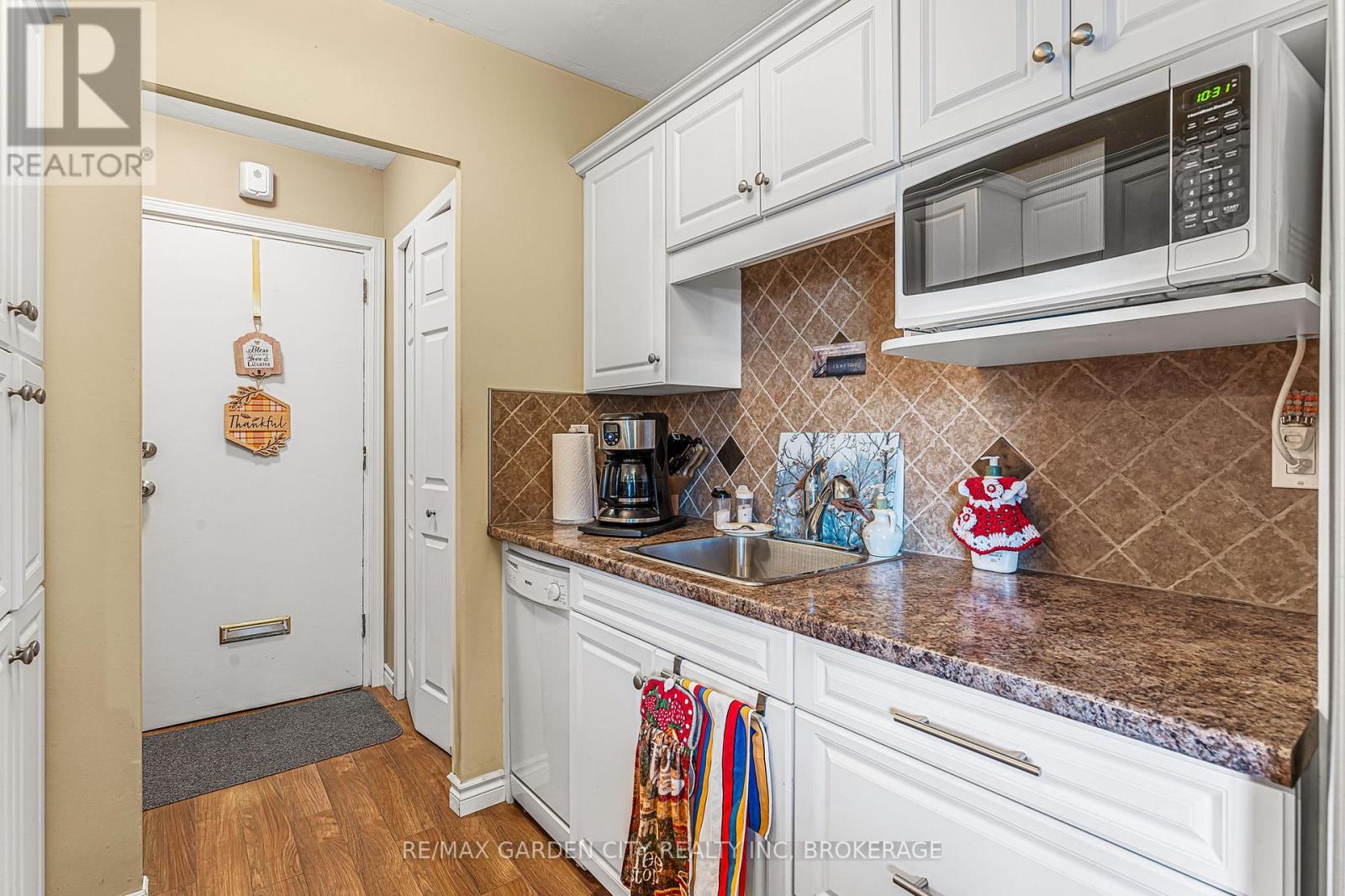 301 - 485 Thorold Road, Welland, Ontario  L3C 3X1 - Photo 9 - X12305306
