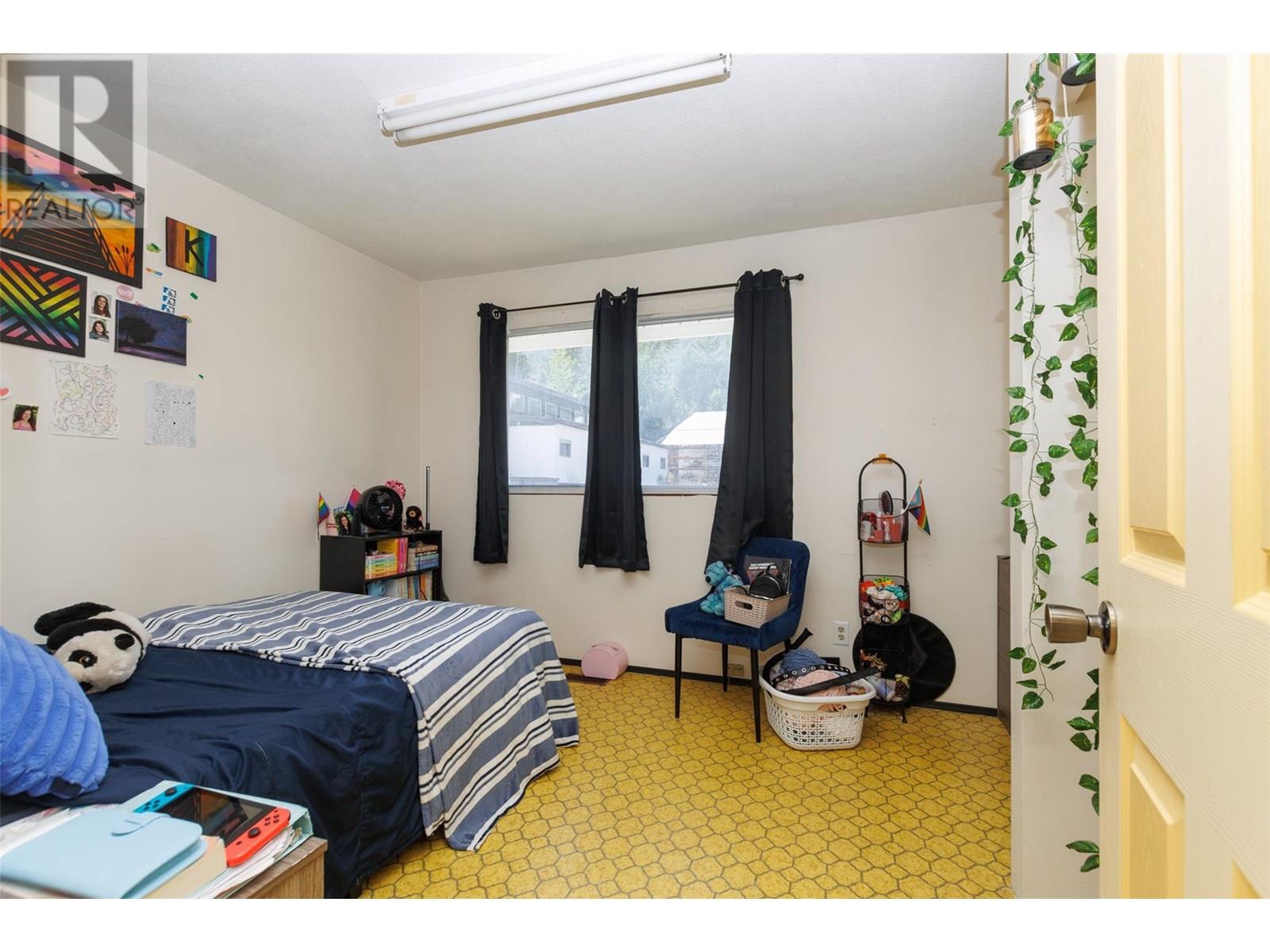 Property at 4900 45 Street image 5