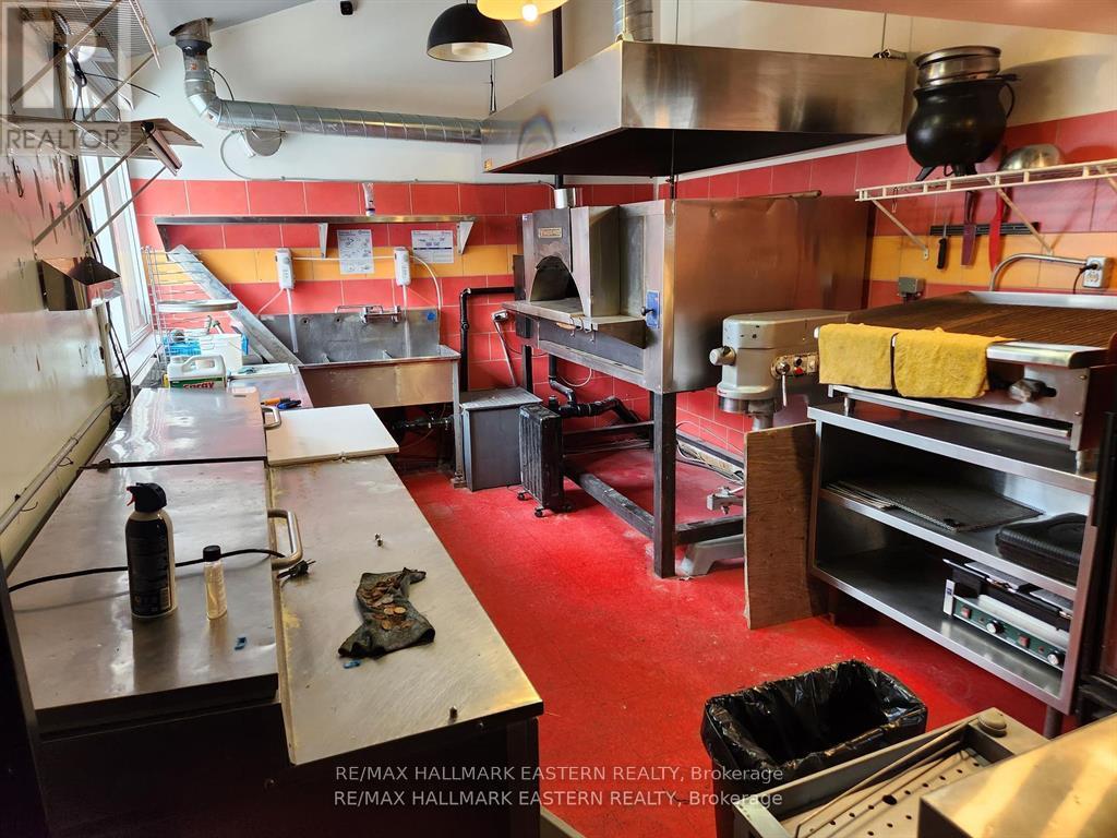 197 Hunter Street W, Peterborough, Ontario  K9H 2L1 - Photo 12 - X12304462