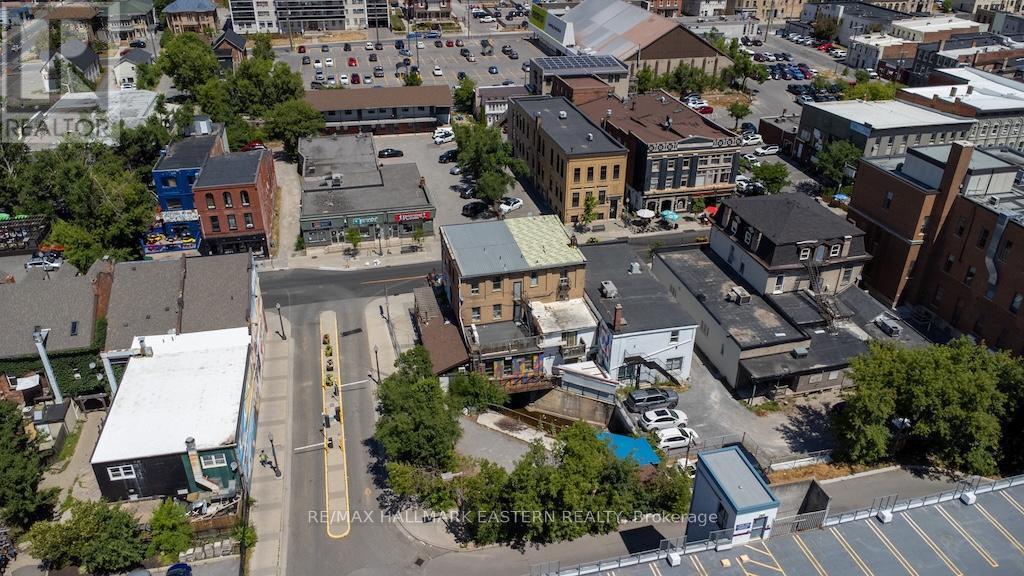 197 Hunter Street W, Peterborough, Ontario  K9H 2L1 - Photo 3 - X12304462