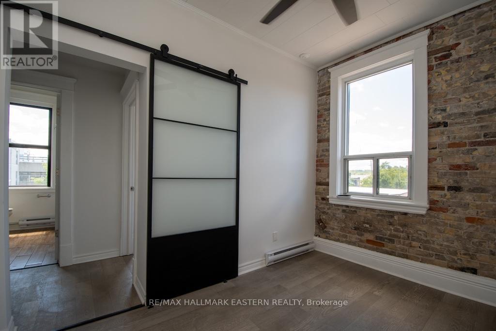 197 Hunter Street W, Peterborough, Ontario  K9H 2L1 - Photo 32 - X12304462