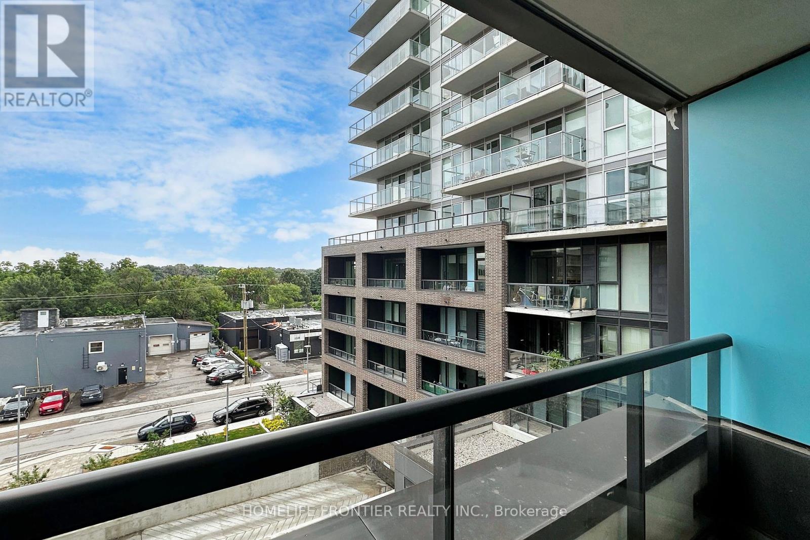 220 - 185 Deerfield Road, Newmarket, Ontario  L2Y 0G7 - Photo 12 - N12305154