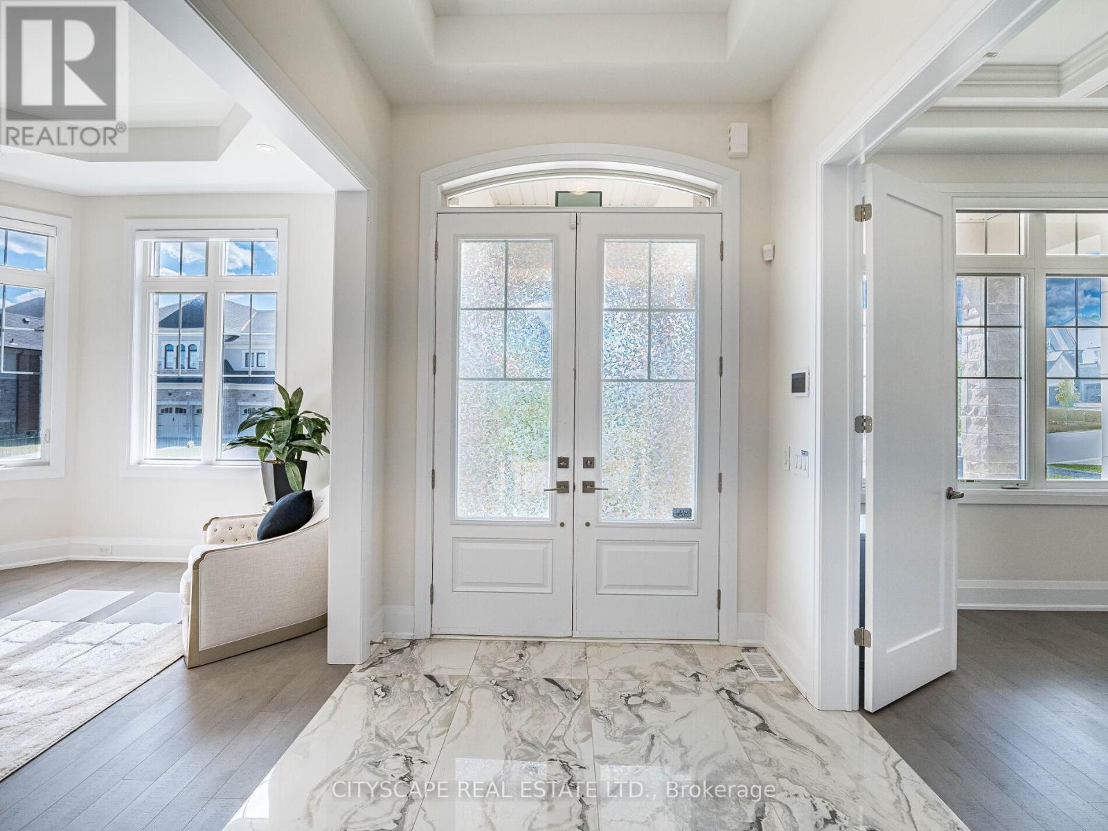 Property at 51 ENCLAVE COURT image 4