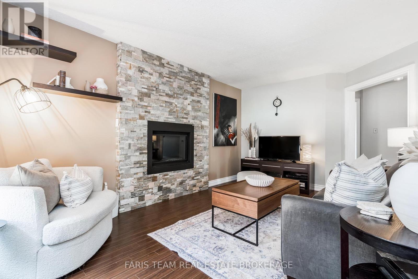 142 Livingstone Street W, Barrie, Ontario  L4N 7J5 - Photo 14 - S12305184