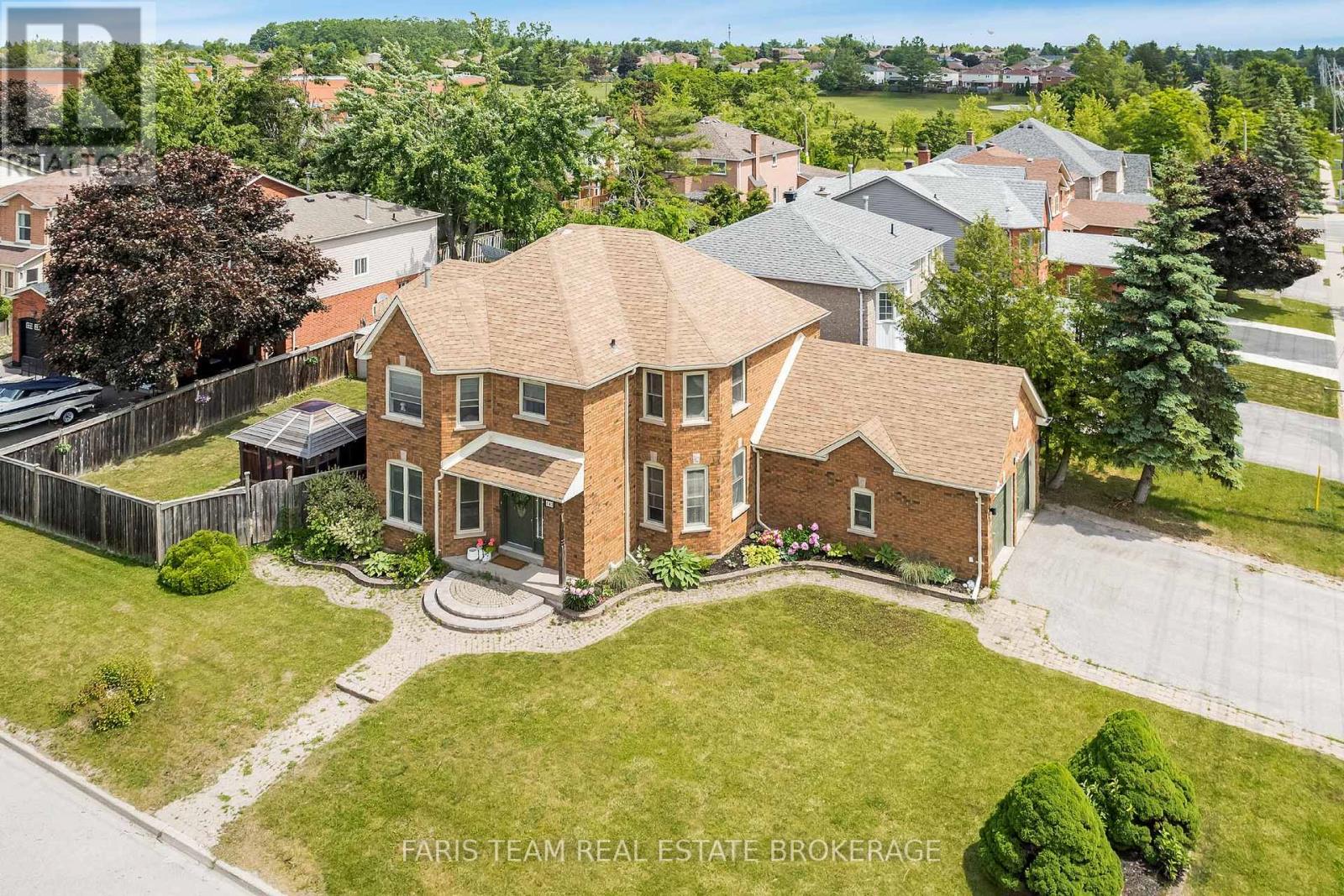 142 Livingstone Street W, Barrie, Ontario  L4N 7J5 - Photo 2 - S12305184