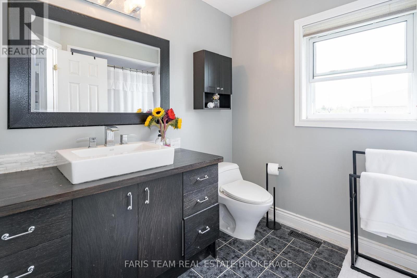 142 Livingstone Street W, Barrie, Ontario  L4N 7J5 - Photo 26 - S12305184