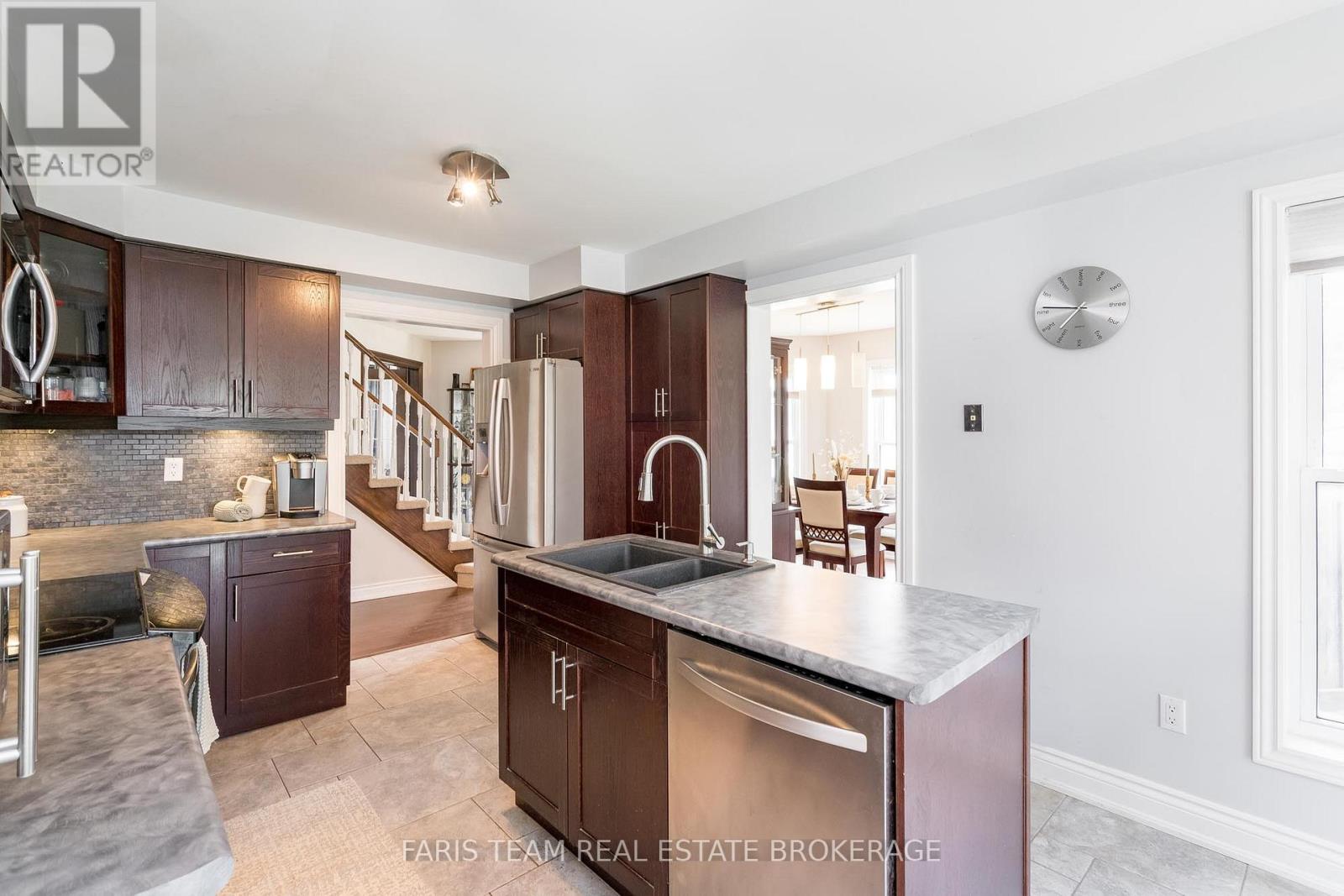 142 Livingstone Street W, Barrie, Ontario  L4N 7J5 - Photo 7 - S12305184