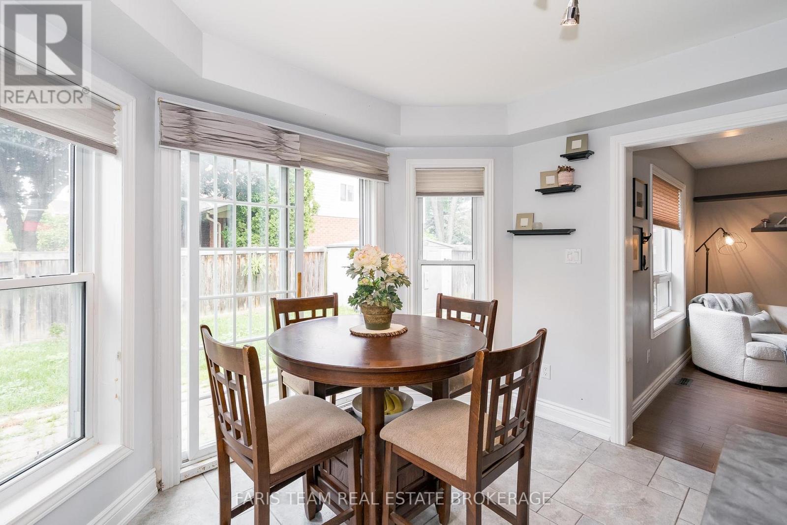 142 Livingstone Street W, Barrie, Ontario  L4N 7J5 - Photo 8 - S12305184