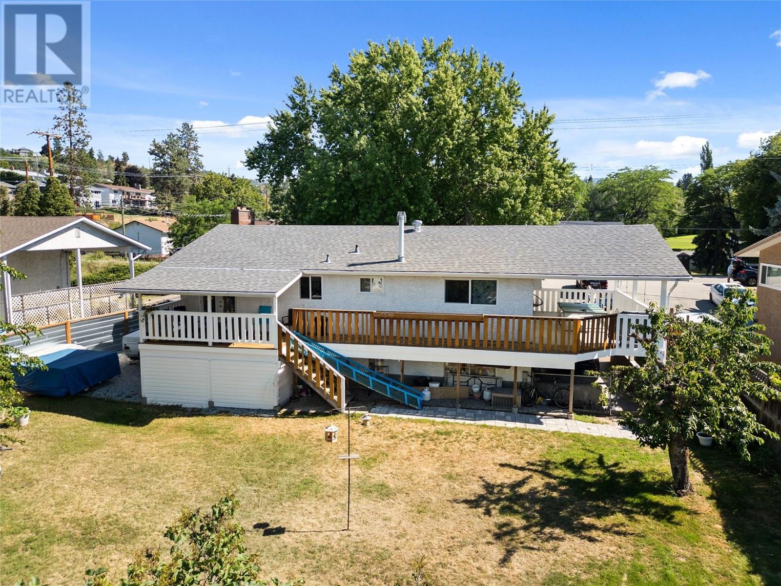 Property at 920 Belgo Road image 3