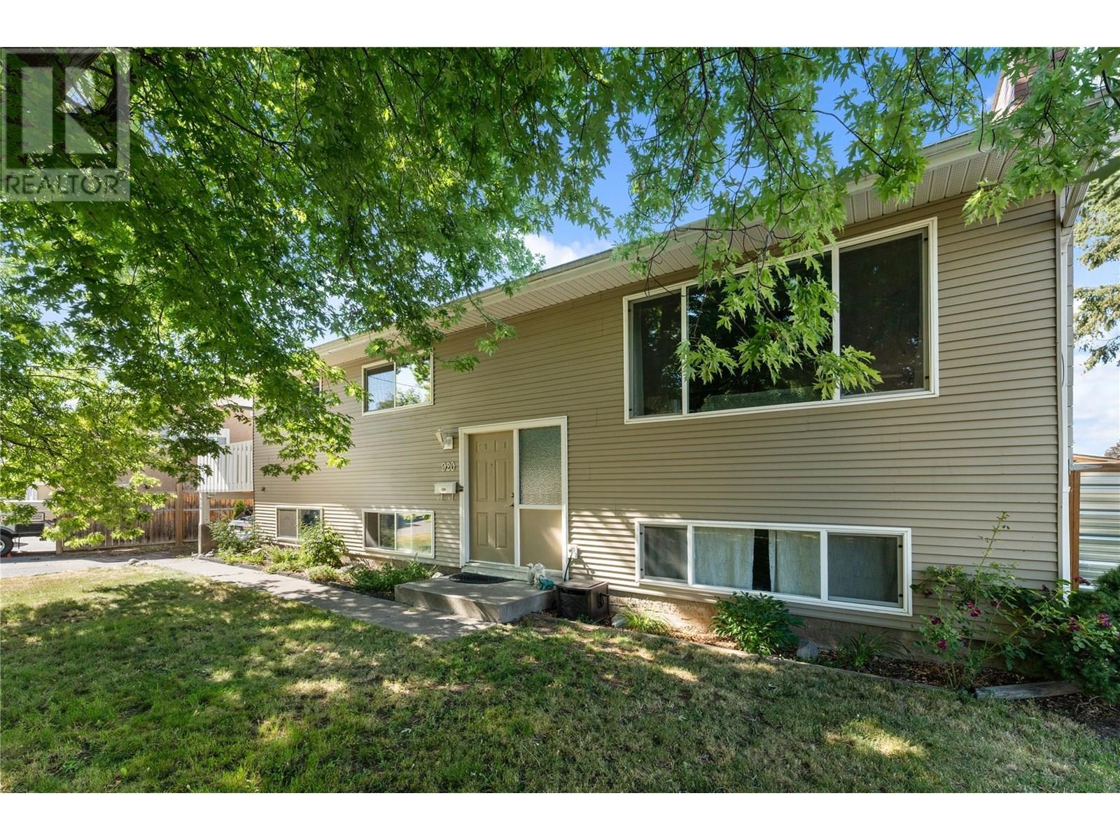 Property at 920 Belgo Road image 2