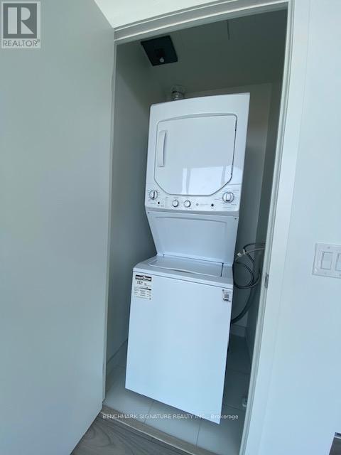 1221 - 285 Dufferin Street, Toronto, Ontario  M6K 0J2 - Photo 8 - W12305193
