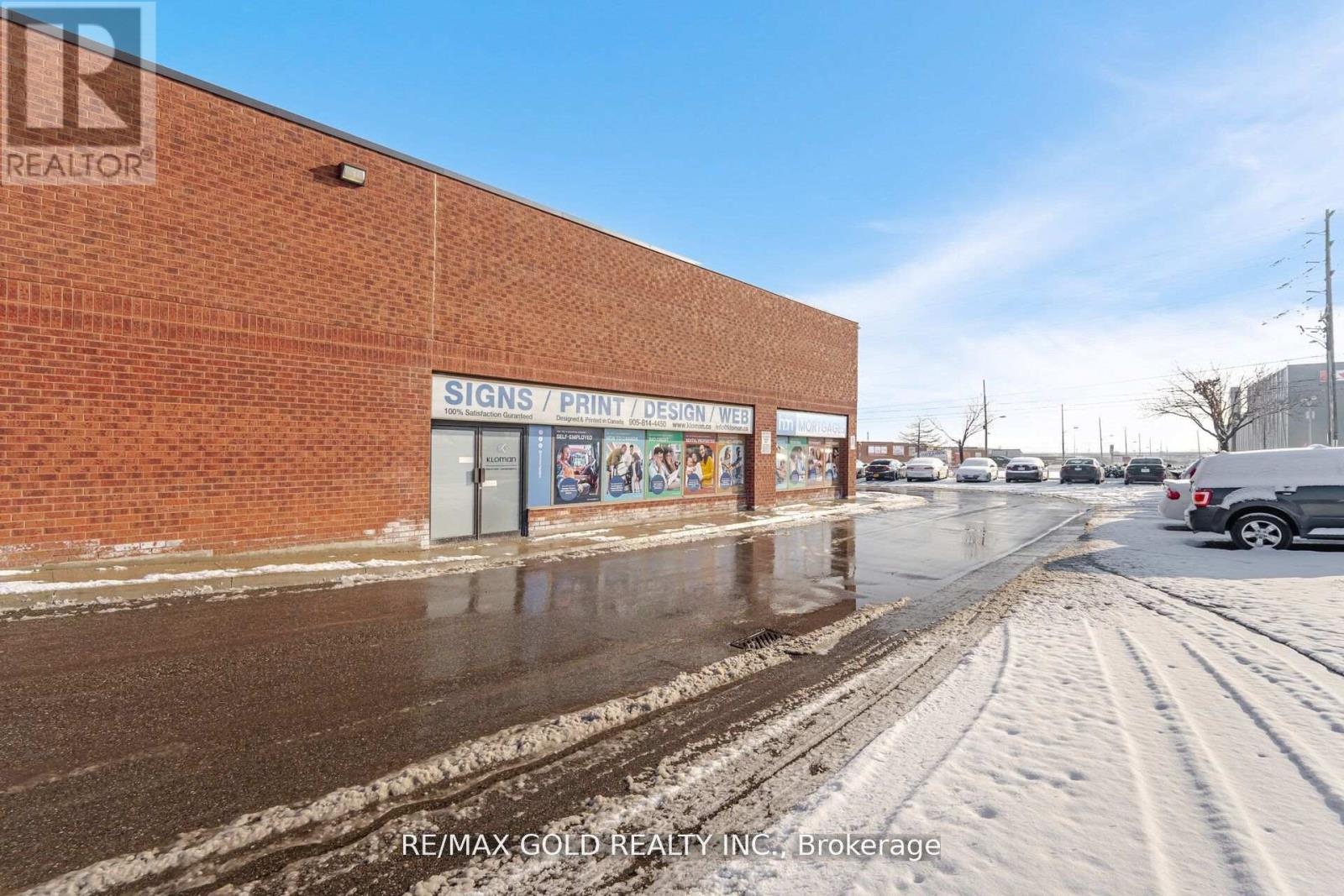 #26 - 2074 Steeles Avenue, Brampton, Ontario  L6T 5A5 - Photo 3 - W12305232