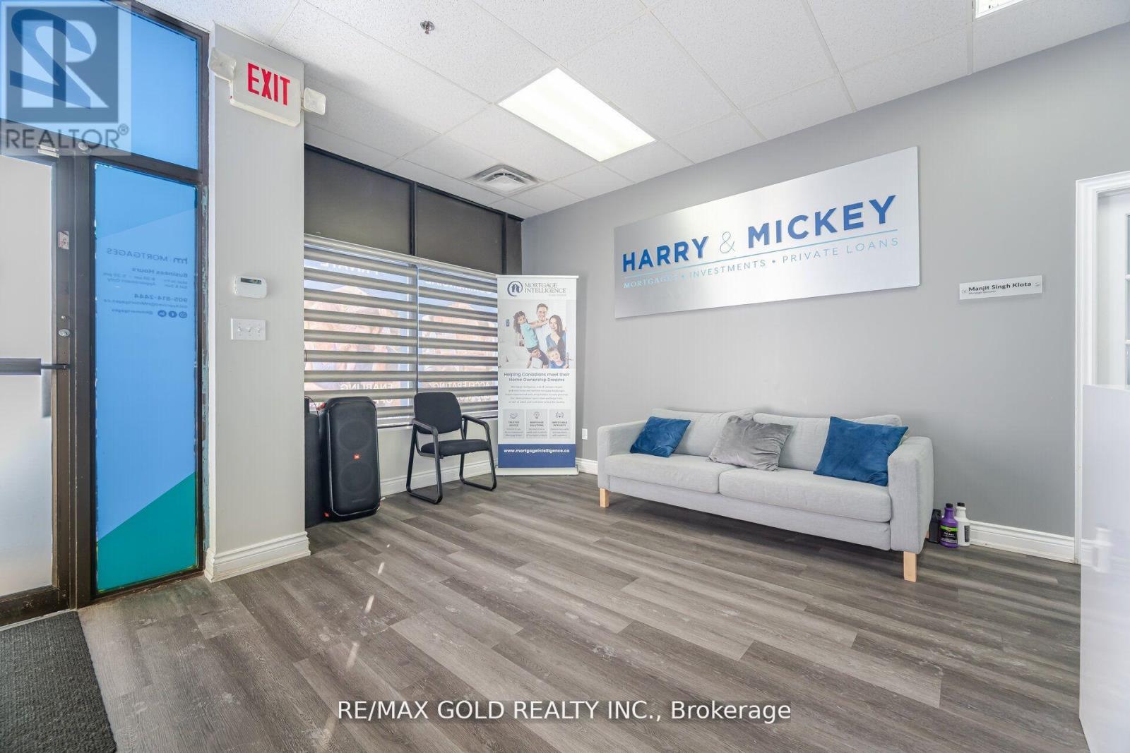 #26 - 2074 Steeles Avenue, Brampton, Ontario  L6T 5A5 - Photo 8 - W12305232