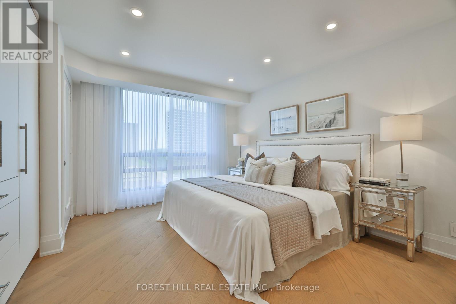 808 - 447 Walmer Road, Toronto, Ontario  M5P 2X9 - Photo 15 - C12305259