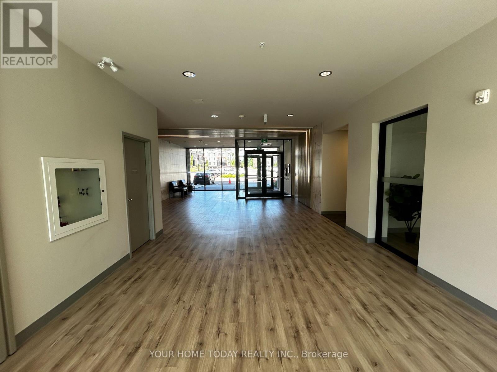 503 - 103 Roger Street, Waterloo, Ontario  N2J 0G2 - Photo 17 - X12305203