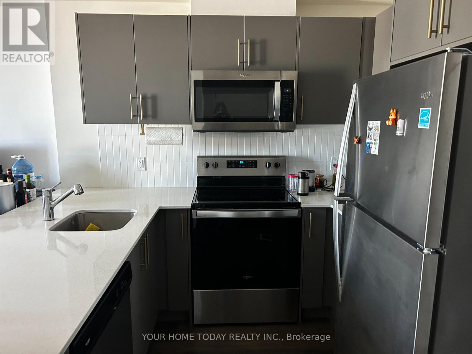 503 - 103 Roger Street, Waterloo, Ontario  N2J 0G2 - Photo 6 - X12305203