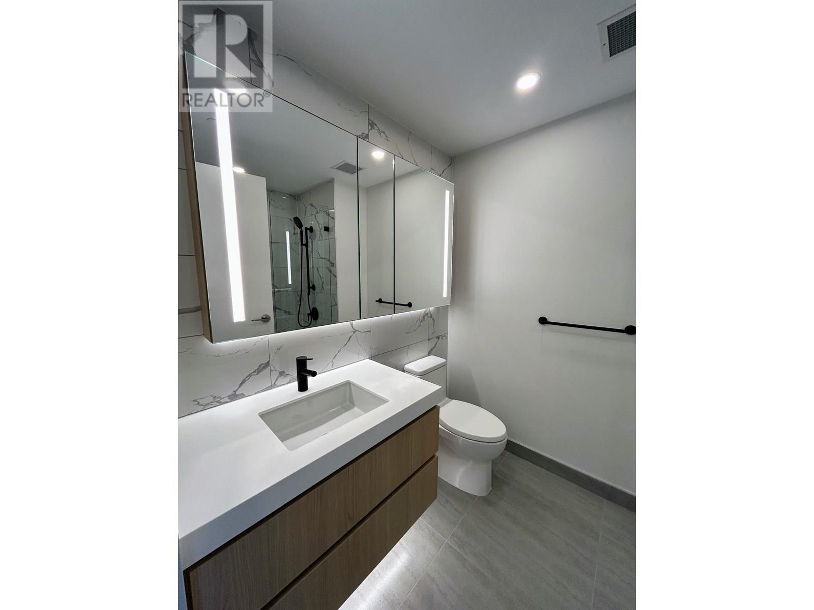 209 5987 Wilson Avenue, Burnaby, British Columbia  V5H 0L7 - Photo 8 - R3030210