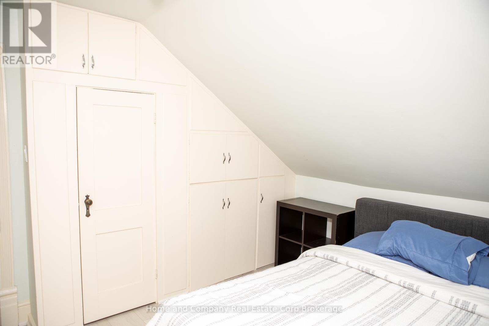 Upper - 25 William Street, Stratford, Ontario  N5A 4X9 - Photo 24 - X12304601