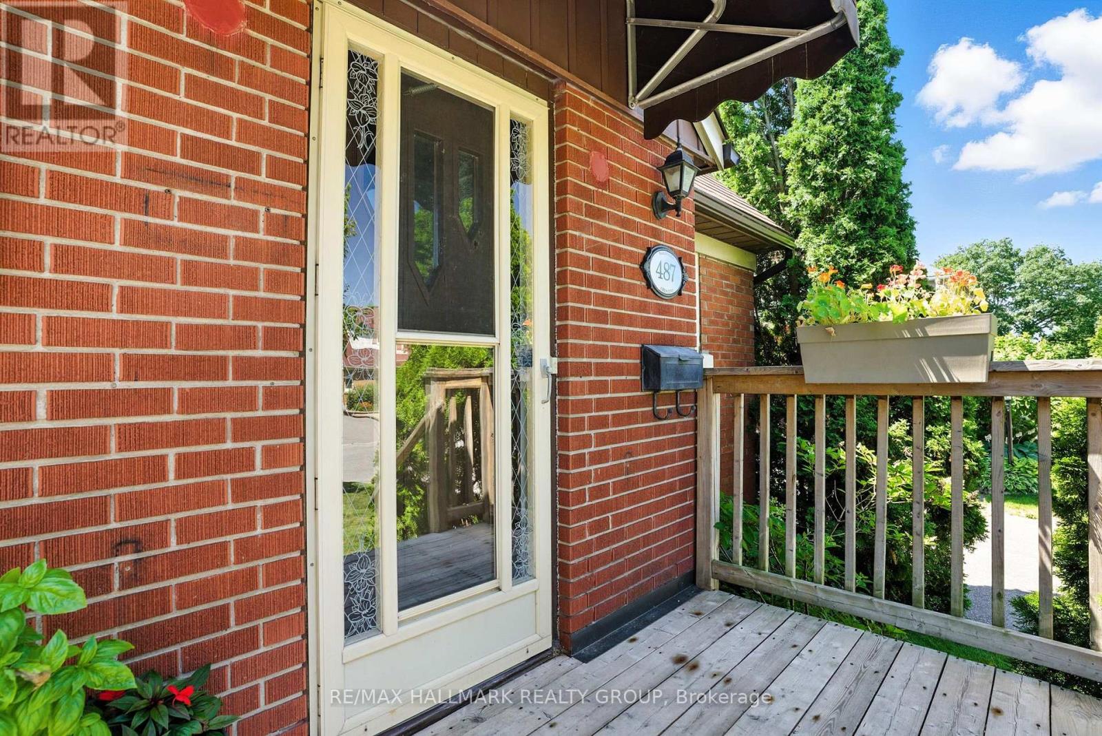 Property at 487 WOLFFDALE CRESCENT image 5