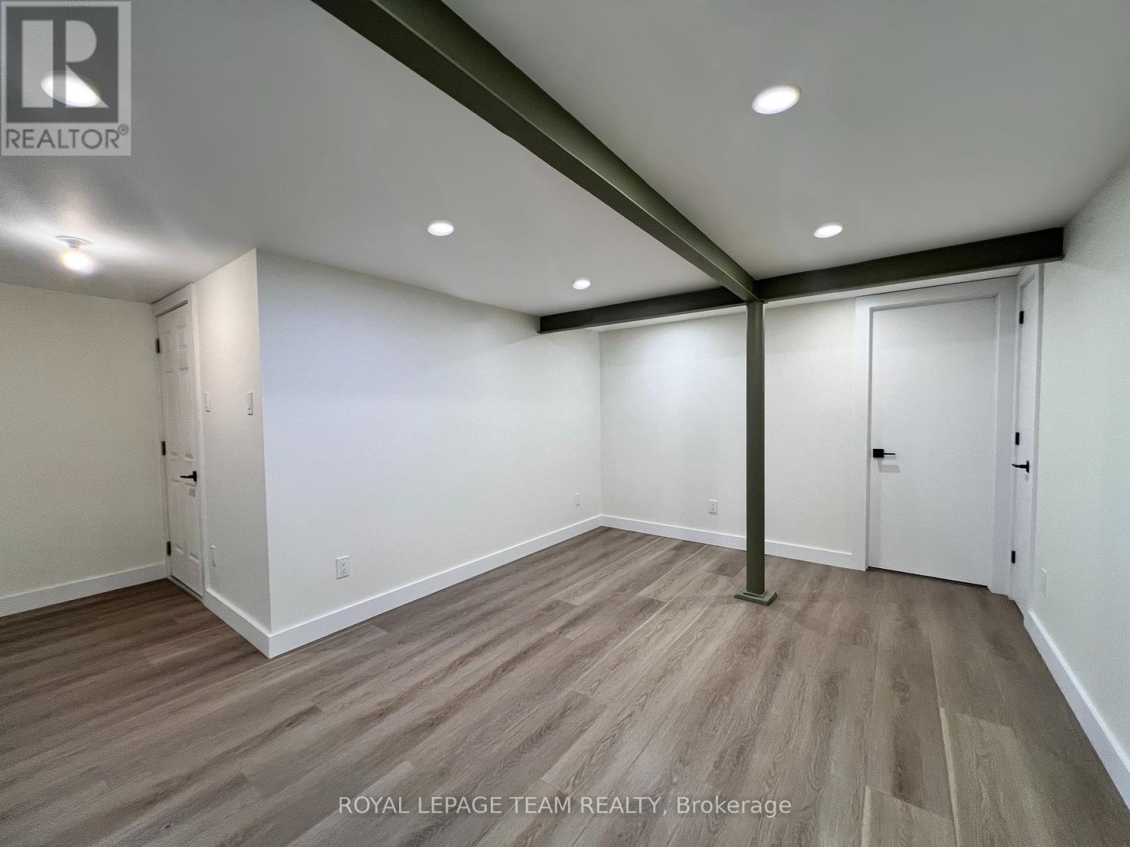 B - 2177 Dublin Avenue, Ottawa, Ontario  K2C 0X7 - Photo 3 - X12305449
