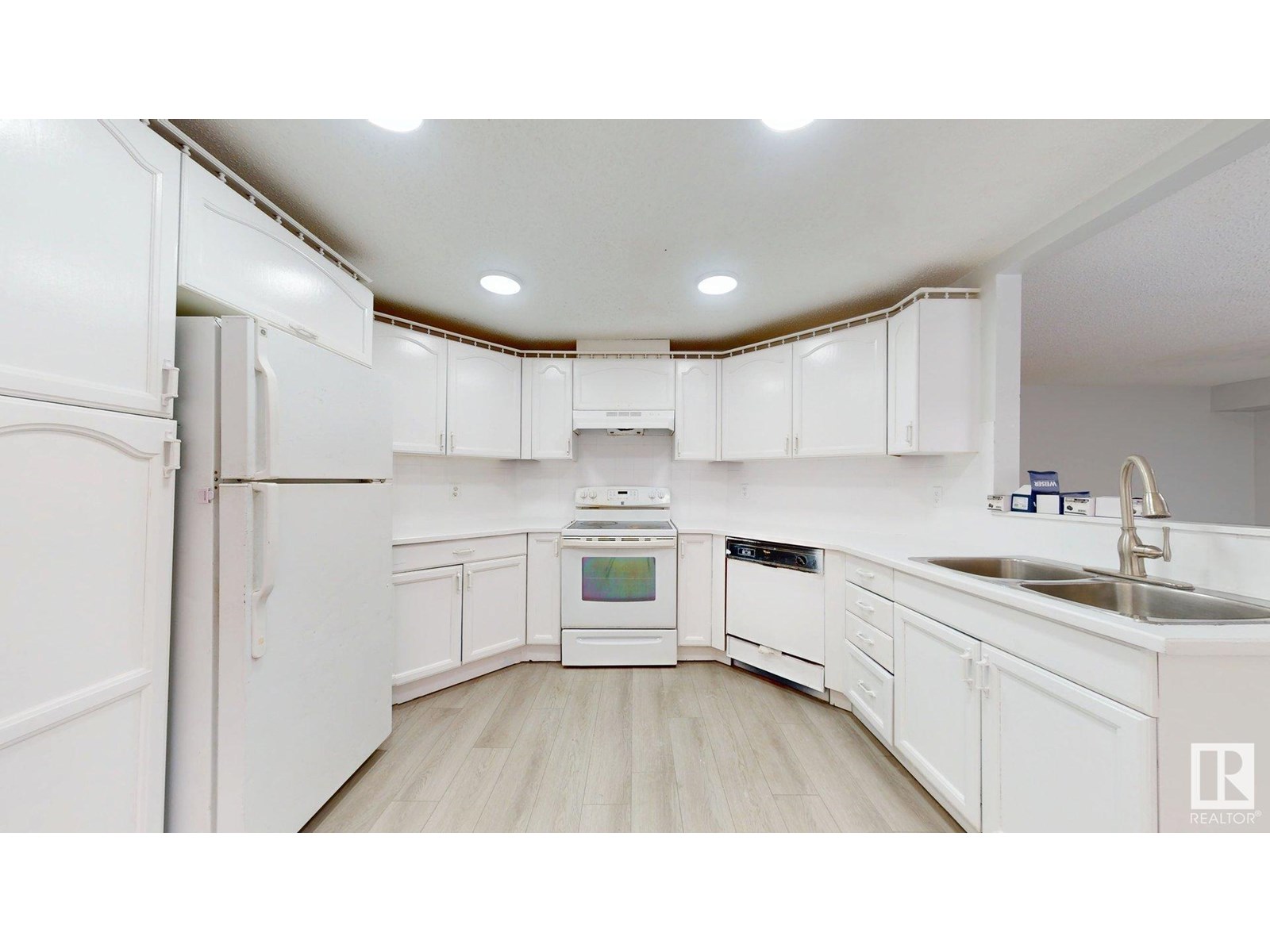 1415 49a St Nw, Edmonton, Alberta  T6L 6H6 - Photo 9 - E4449435