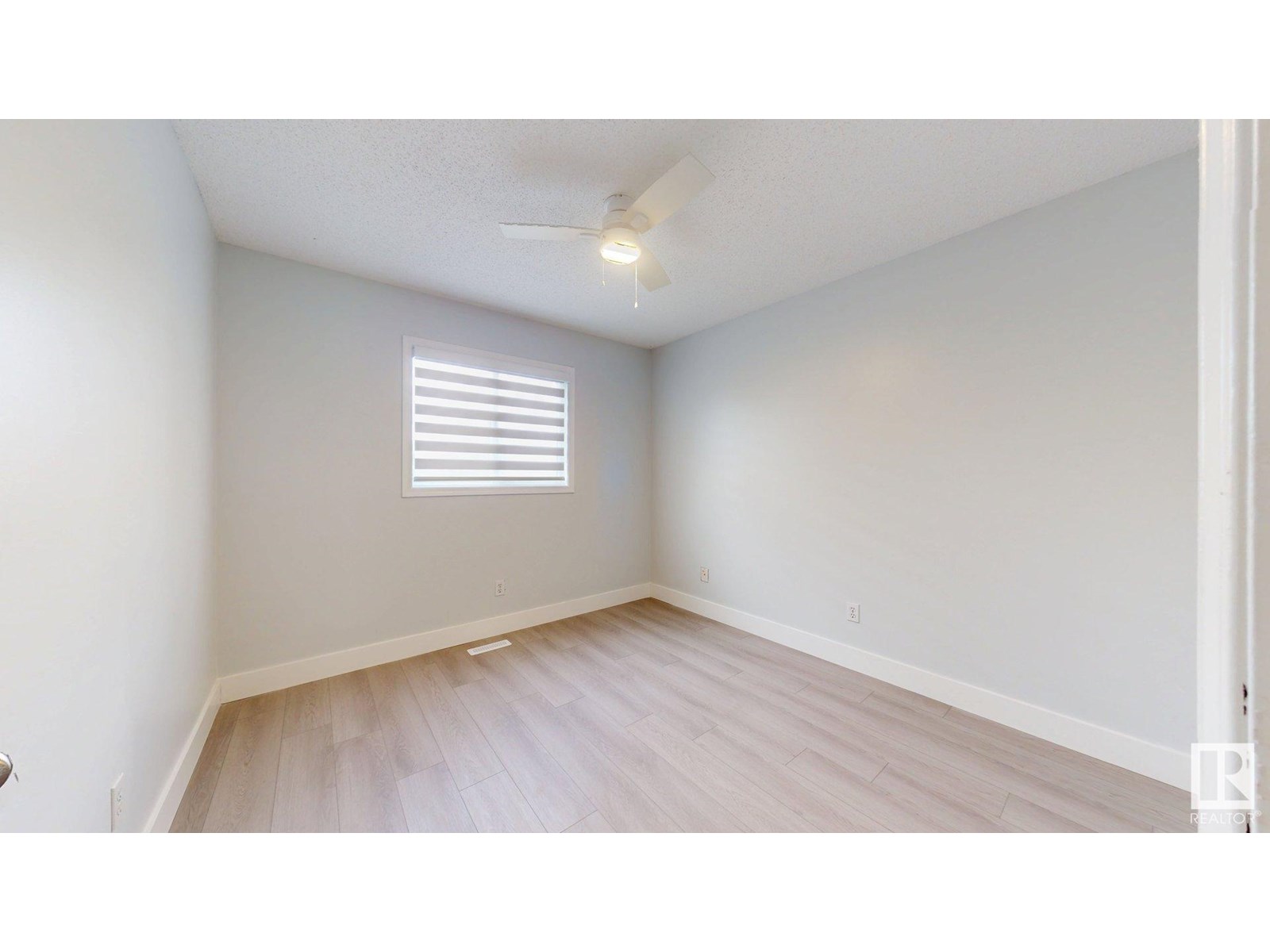 1415 49a St Nw, Edmonton, Alberta  T6L 6H6 - Photo 20 - E4449435