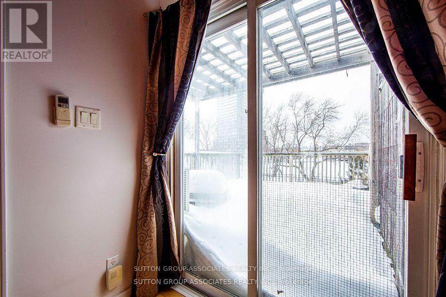 50 Lappin Avenue, Toronto, Ontario  M6H 1Y4 - Photo 17 - W12305285