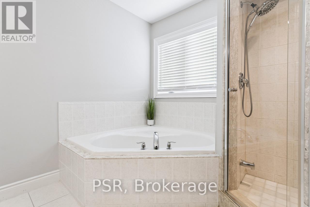 2136 Redstone Crescent, Oakville, Ontario  L6M 5B3 - Photo 25 - W12304957