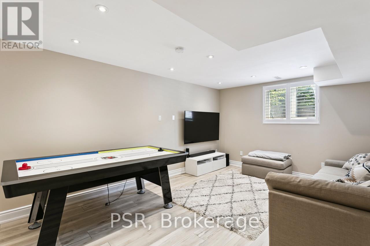 2136 Redstone Crescent, Oakville, Ontario  L6M 5B3 - Photo 31 - W12304957