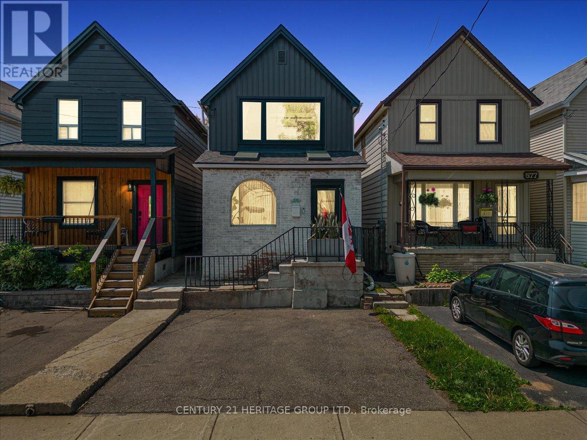 Property at 575 MARY STREET N image 2
