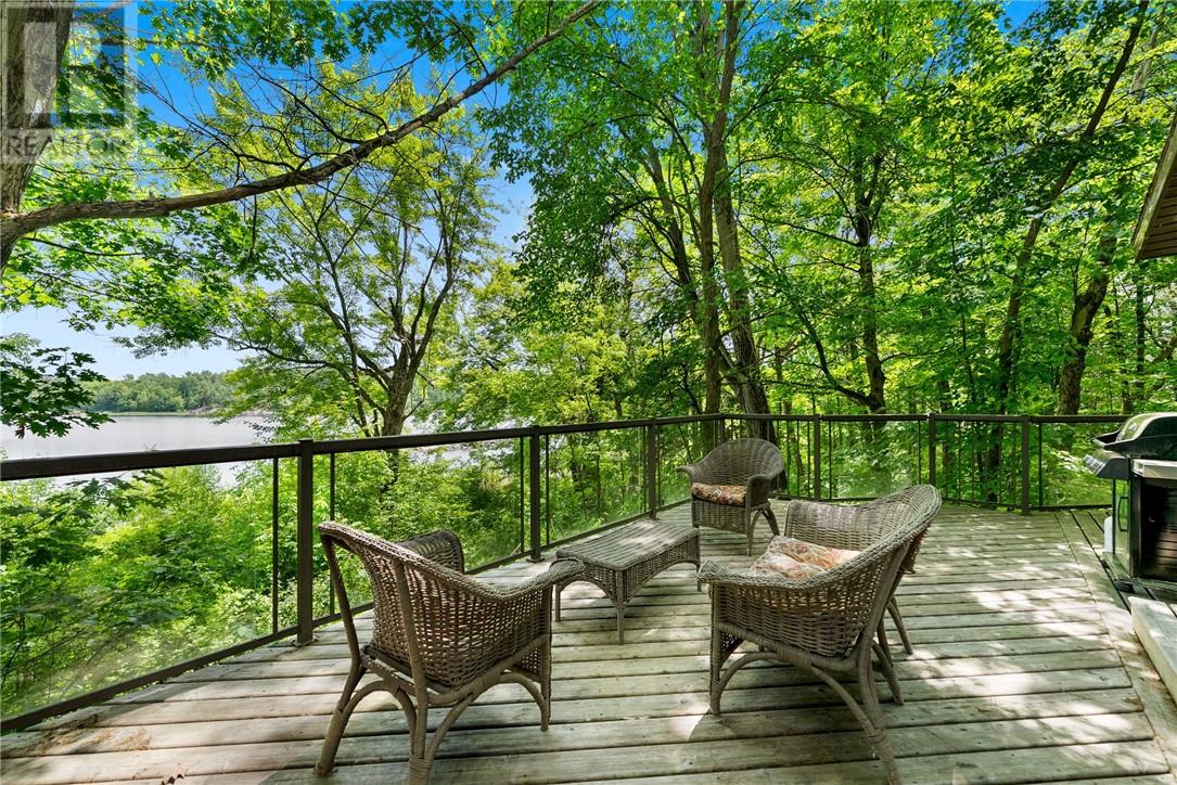 1 Maplewood, French River, Ontario  P0M 1A0 - Photo 35 - 2123485