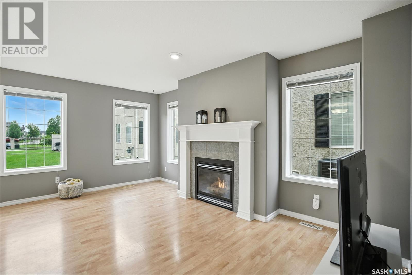 Property at 28 110 Banyan CRESCENT image 4