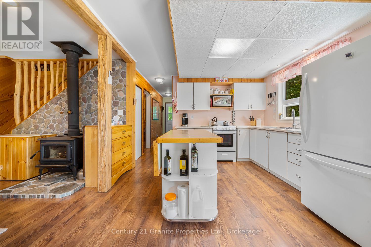 9 Sykes Lane, Whitestone, Ontario  P0A 1G0 - Photo 23 - X12294253