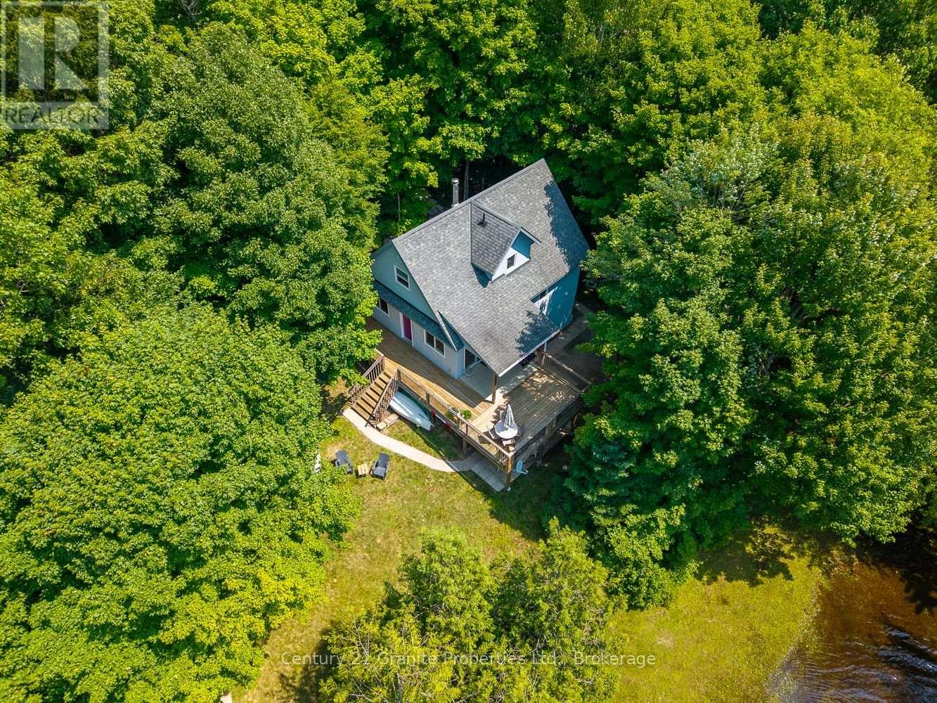 9 Sykes Lane, Whitestone, Ontario  P0A 1G0 - Photo 3 - X12294253