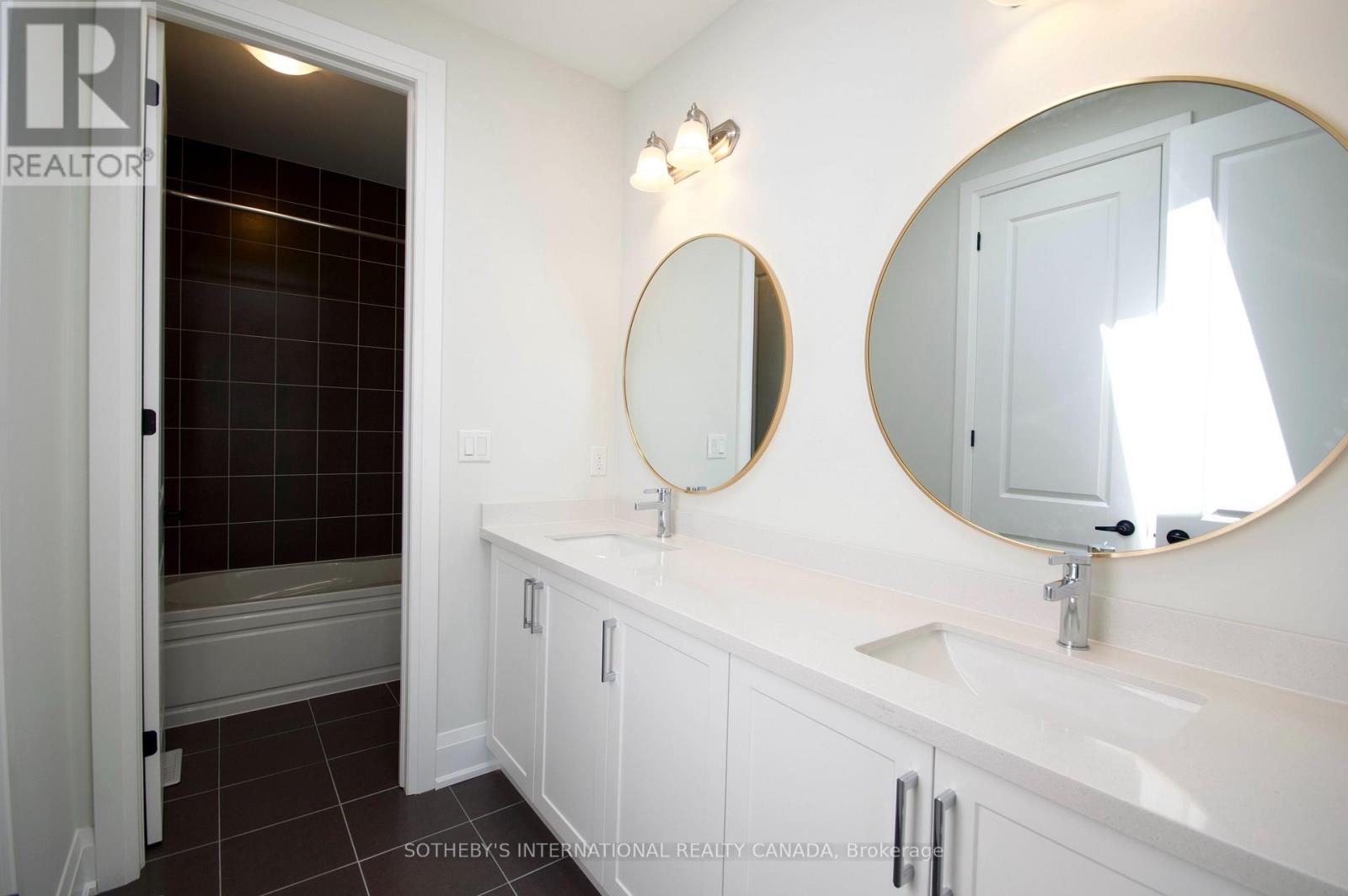 128 William Crisp Drive, Caledon, Ontario  L7K 1N3 - Photo 33 - W12240799