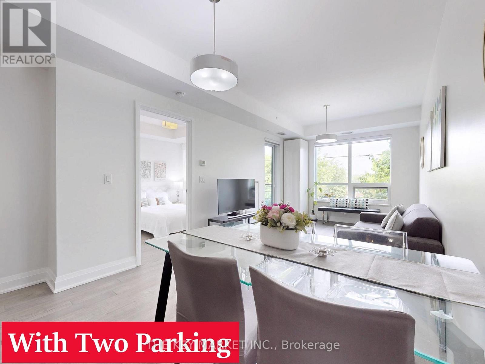 217 - 21 CLAIRTRELL ROAD, Toronto, Ontario