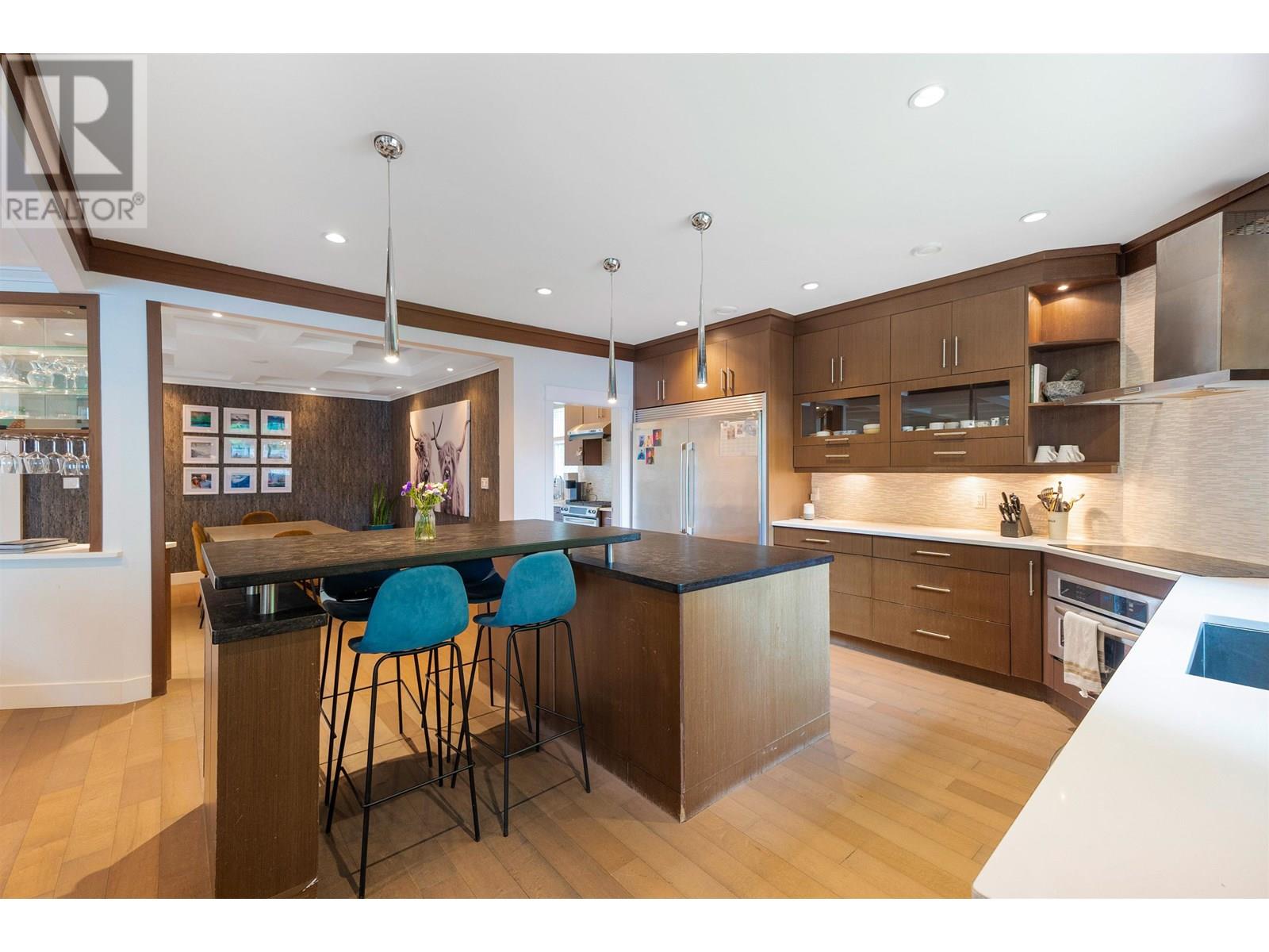 Property at 5252 LYNN PLACE image 1