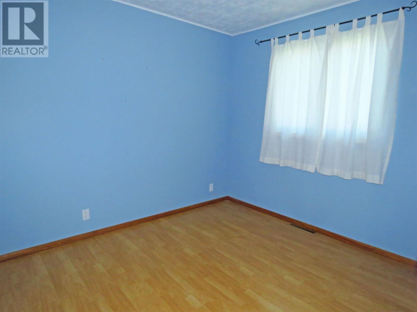 120 Dieppe Rd, Longlac, Ontario  P0T 2A0 - Photo 29 - TB252285