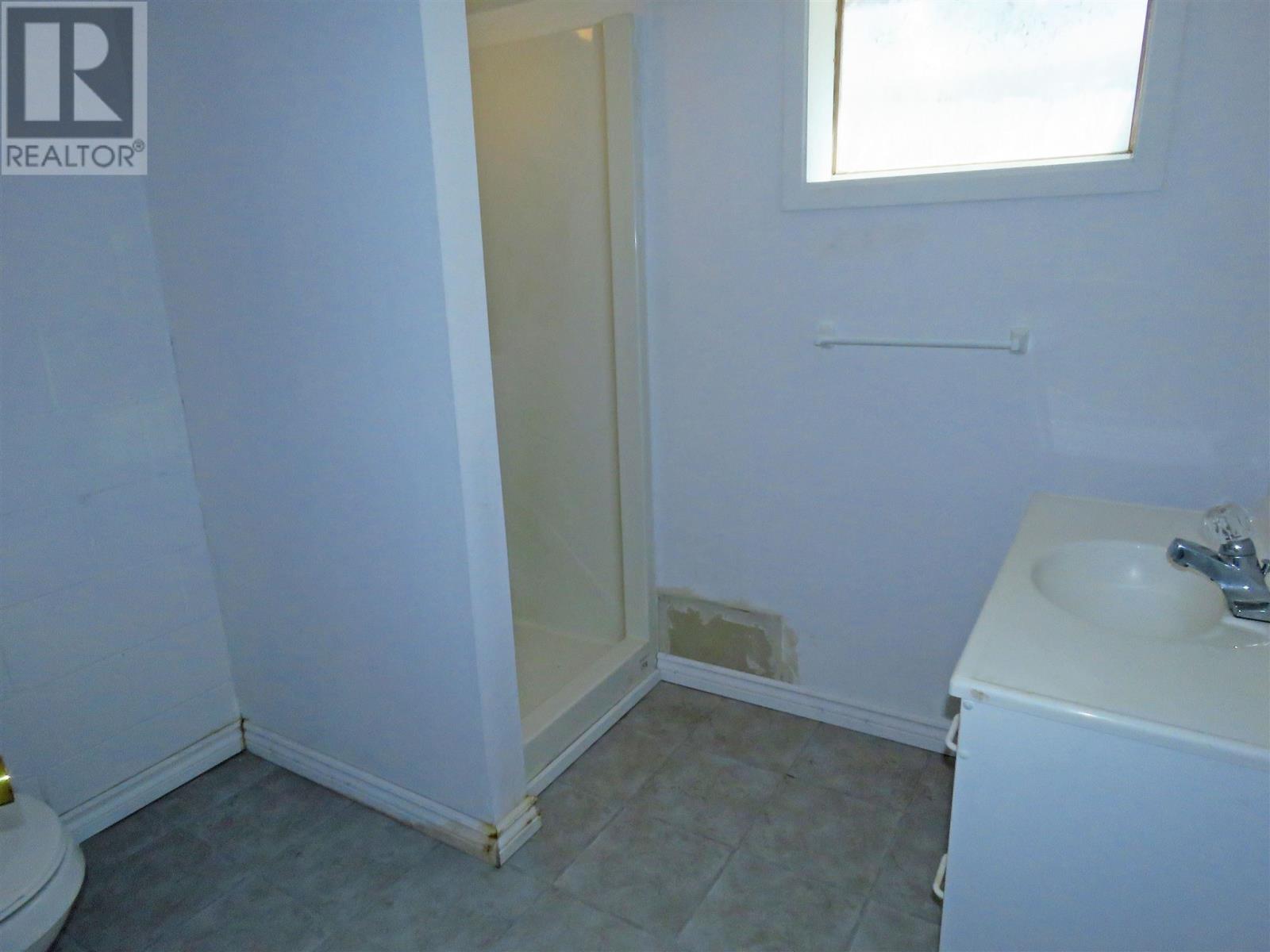 120 Dieppe Rd, Longlac, Ontario  P0T 2A0 - Photo 32 - TB252285