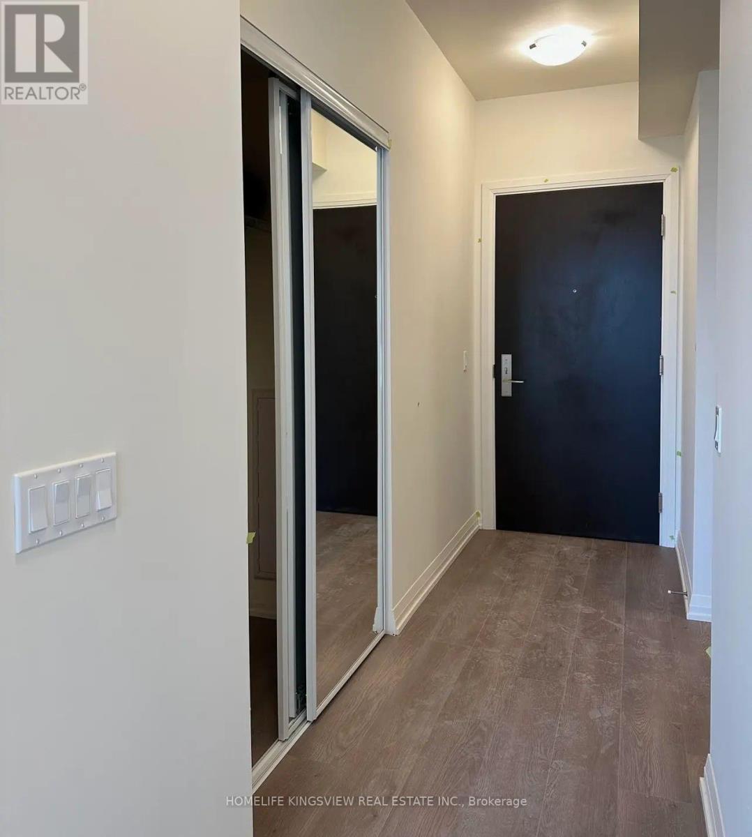 223 - 9000 Jane Street, Vaughan, Ontario  L4K 0M6 - Photo 10 - N12305401