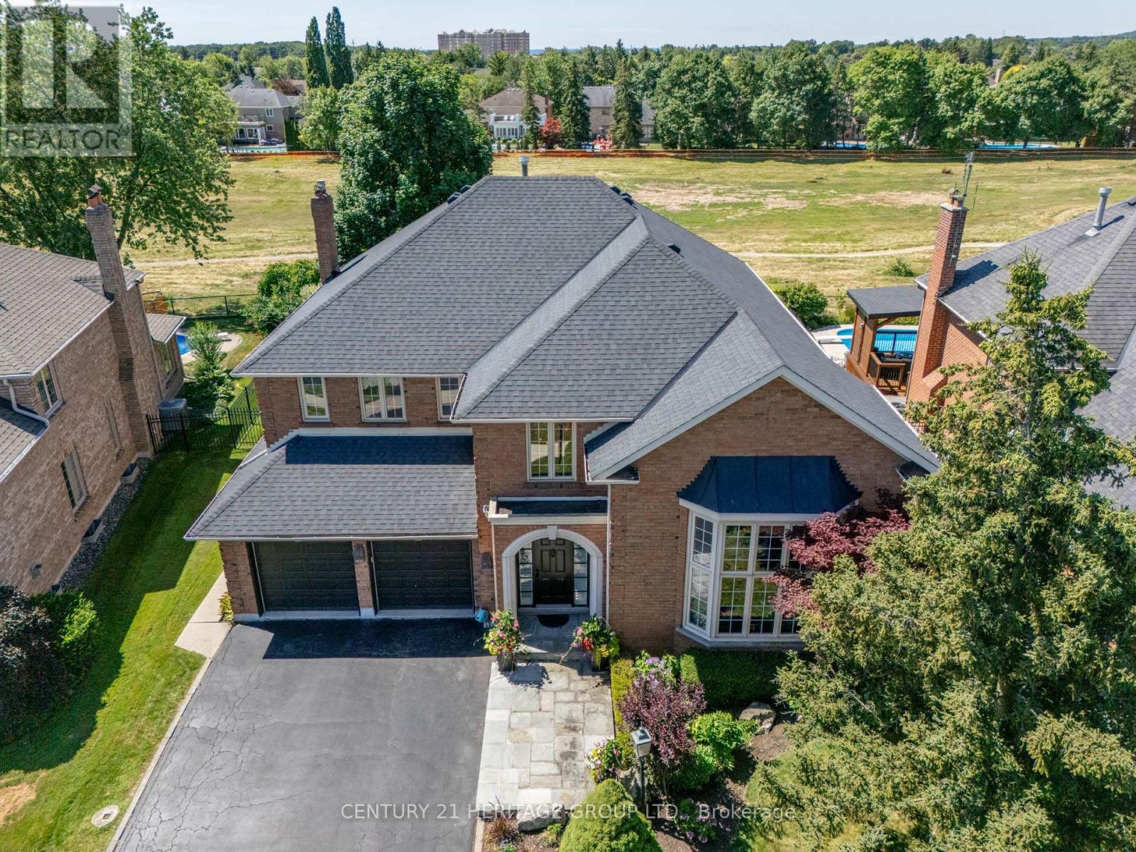 2010 Parklane Crescent, Burlington (Rose), Ontario  L7M 3V5 - Photo 42 - W12208376