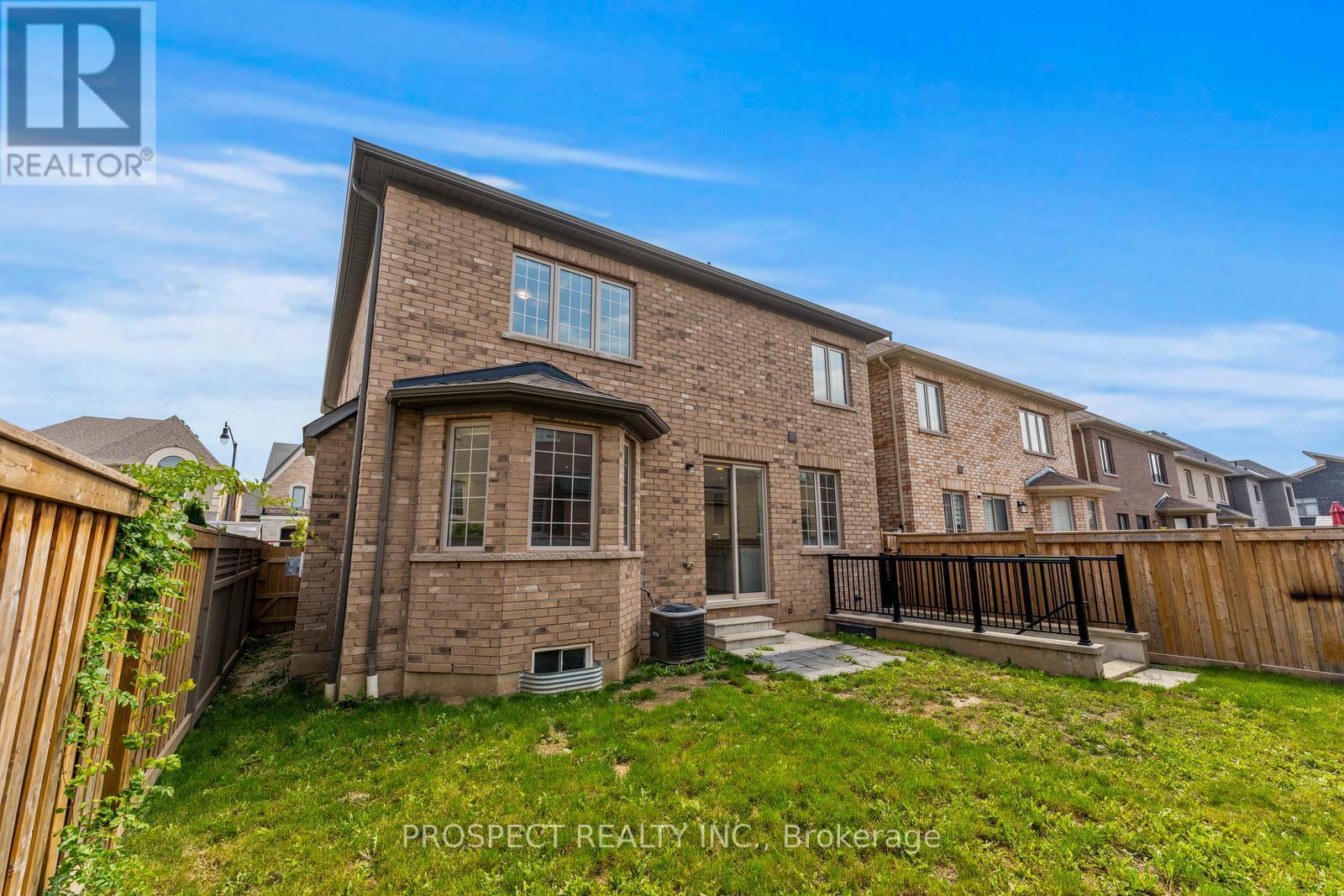 15 Lyle Way, Brampton, Ontario  L6X 5P8 - Photo 42 - W12305346