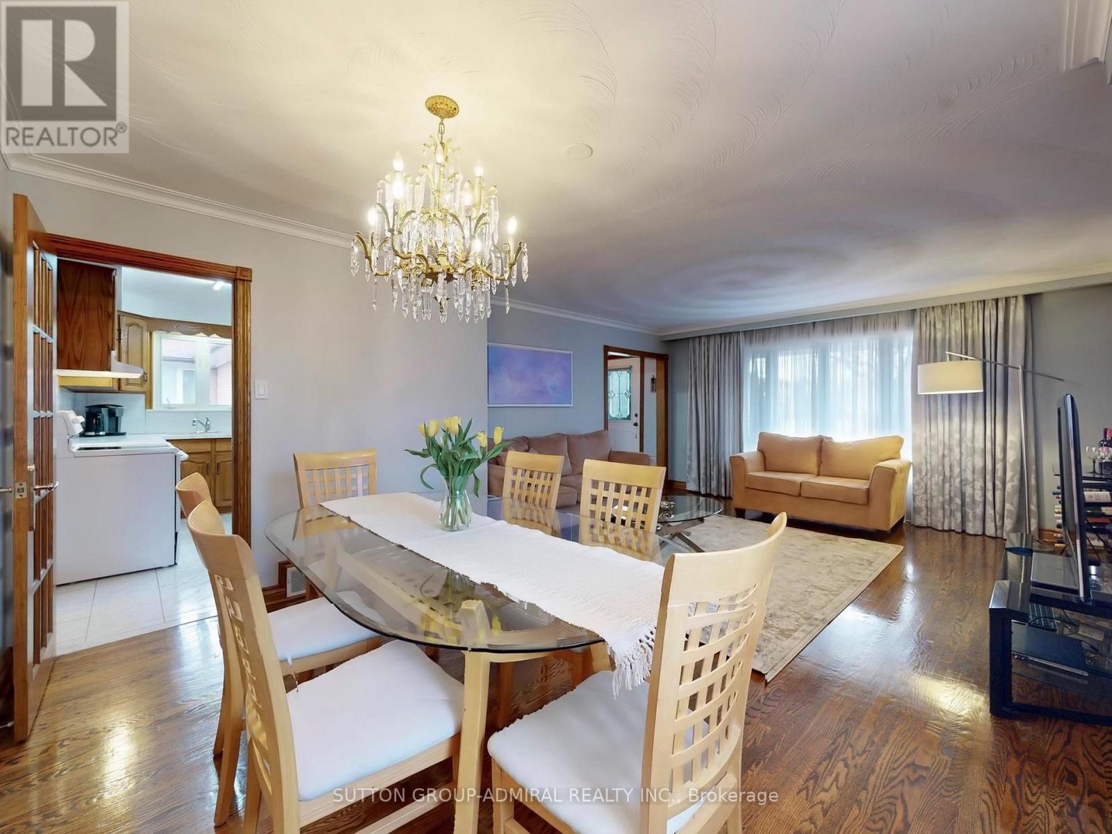 36 Bluehaven Crescent, Toronto, Ontario  M9M 1W5 - Photo 13 - W12305431