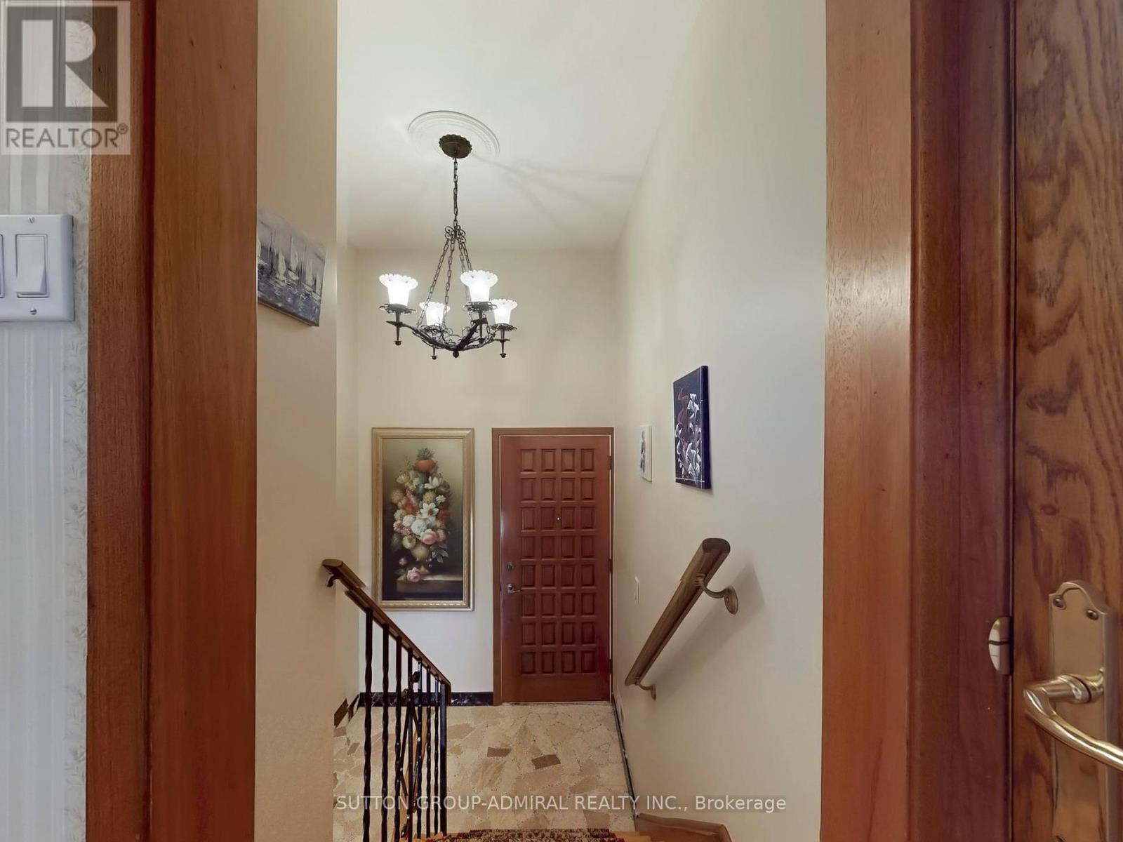 36 Bluehaven Crescent, Toronto, Ontario  M9M 1W5 - Photo 20 - W12305431